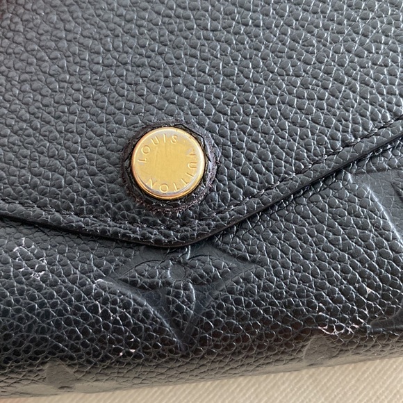 LOUIS VUITTON Sarah Wallet - Picture 6 of 6